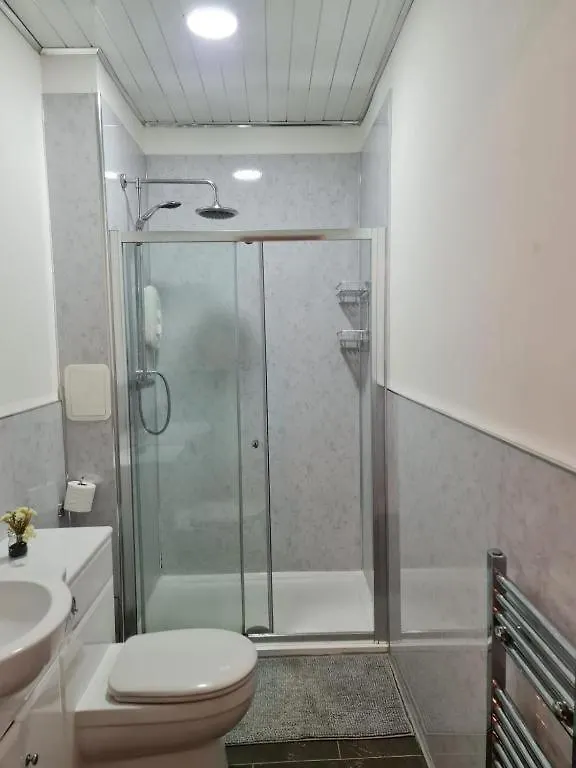 Haymarket Station Rooms Edinburgh Guest house
